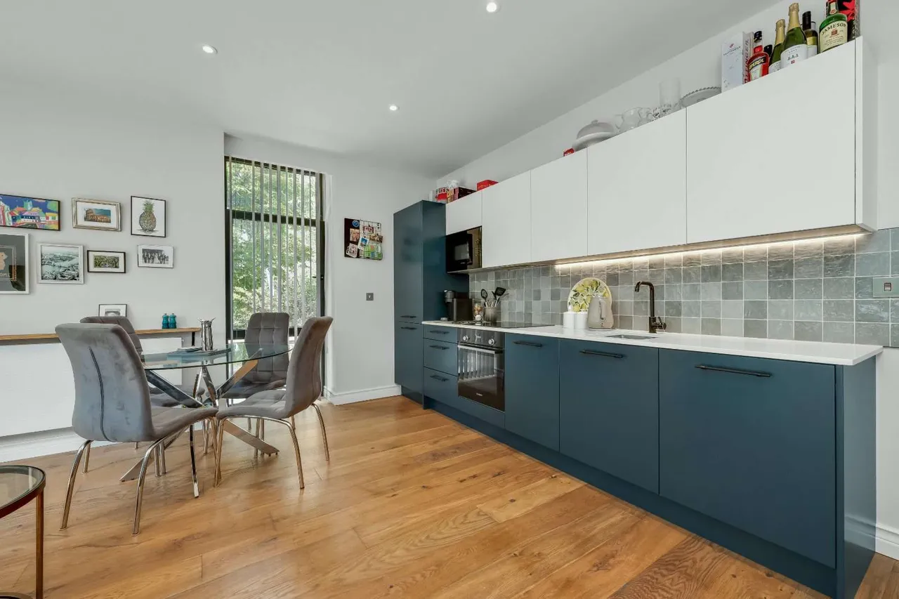 Littleworth Road, Esher, Surrey, KT10 9FP, photo 7