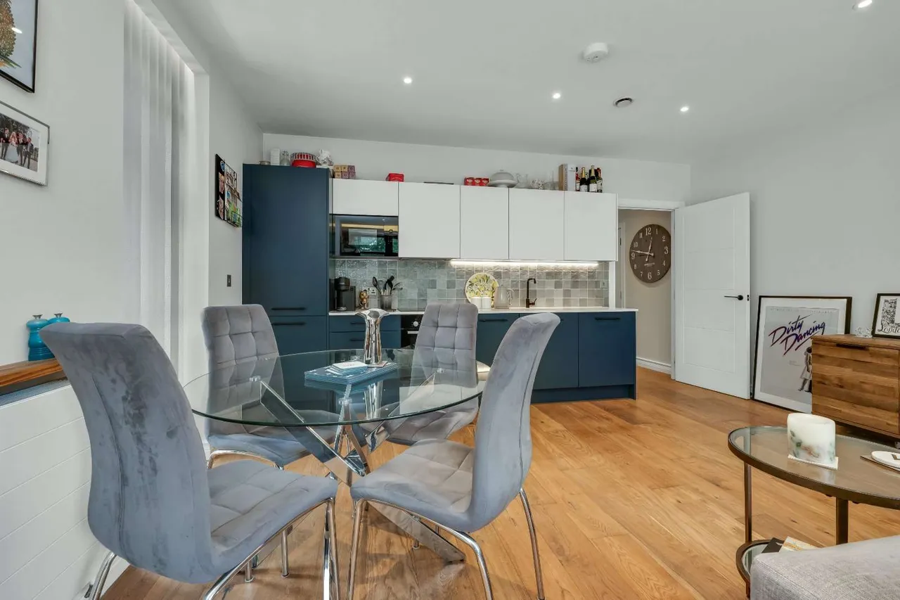 Littleworth Road, Esher, Surrey, KT10 9FP, photo 6