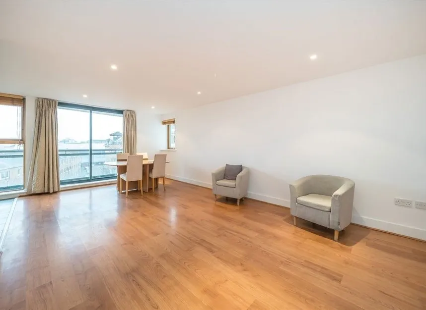 1 bed flat to rent, Crews Street, Canary Wharf, E14