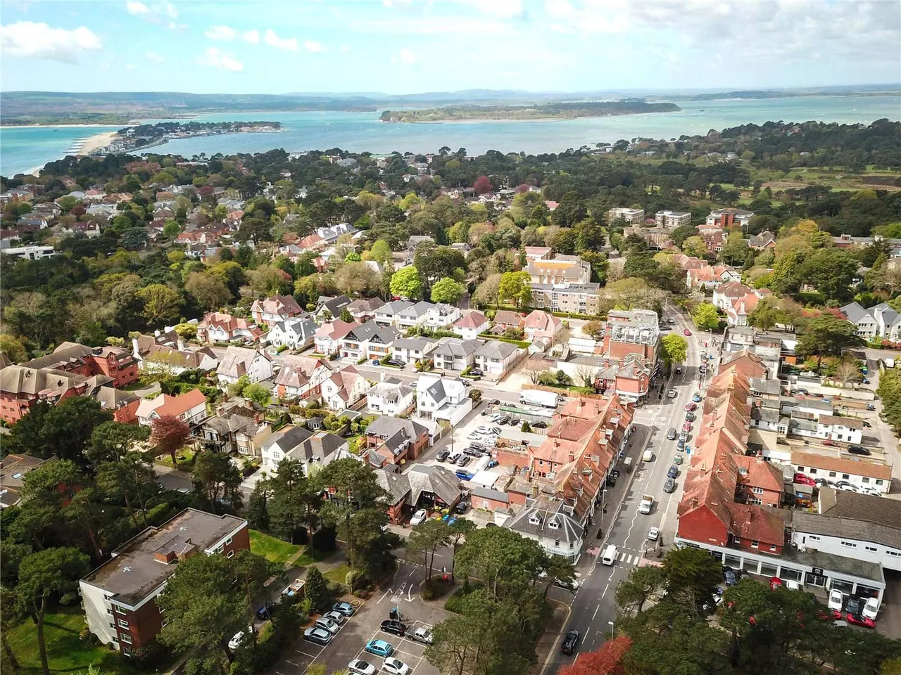 De Mauley Road, Poole, Dorset, BH13 7HN, photo 3