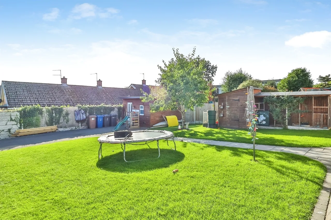 Derbyshire Avenue, West Hallam, DE7, photo 25