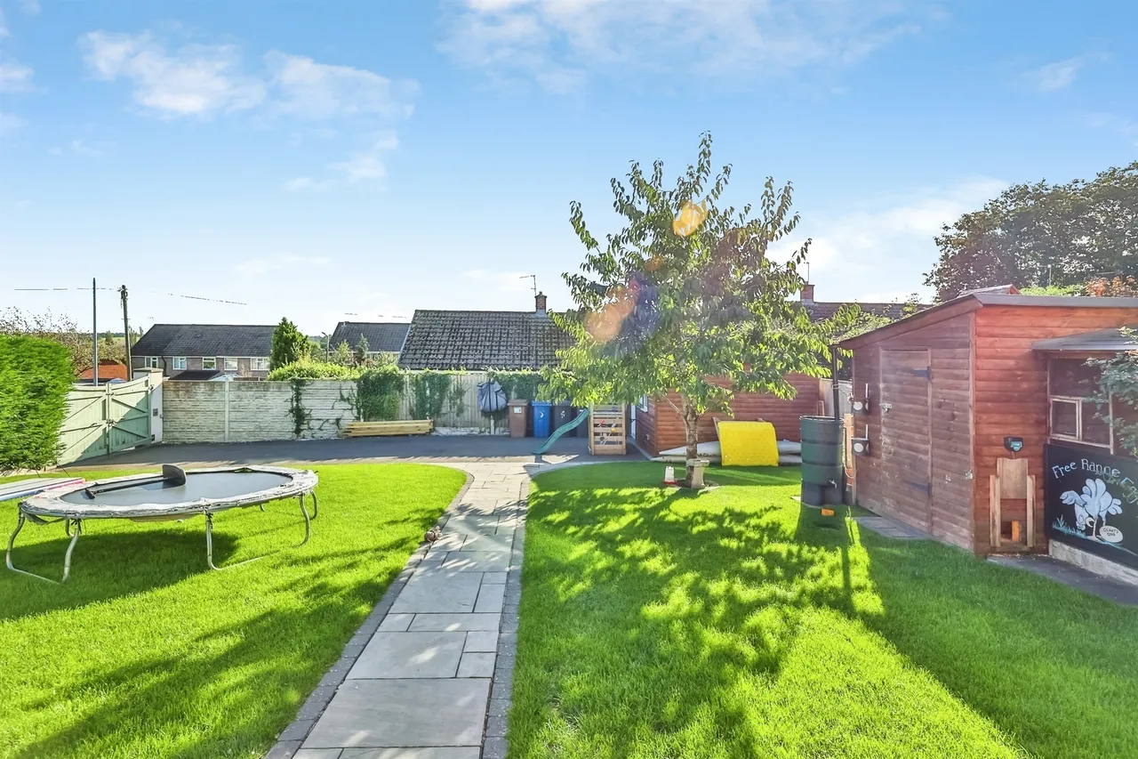 Derbyshire Avenue, West Hallam, DE7, photo 26