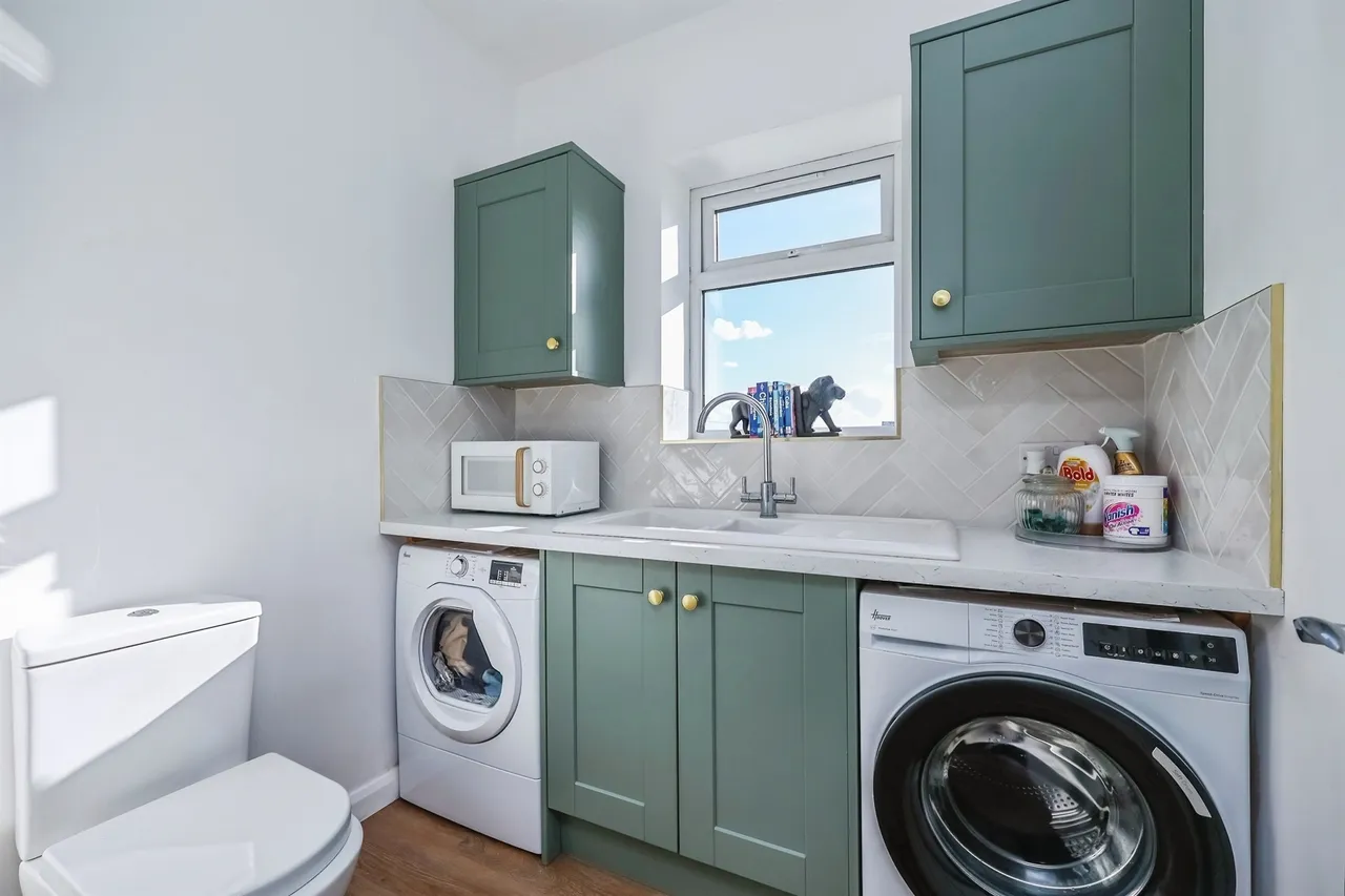 Derbyshire Avenue, West Hallam, DE7, photo 11