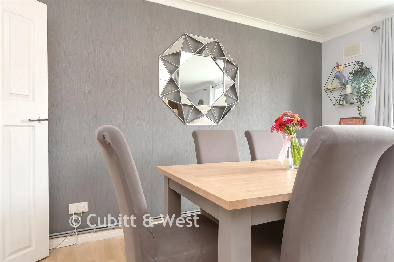 Ridgeway Road, Redhill, RH1, photo 8