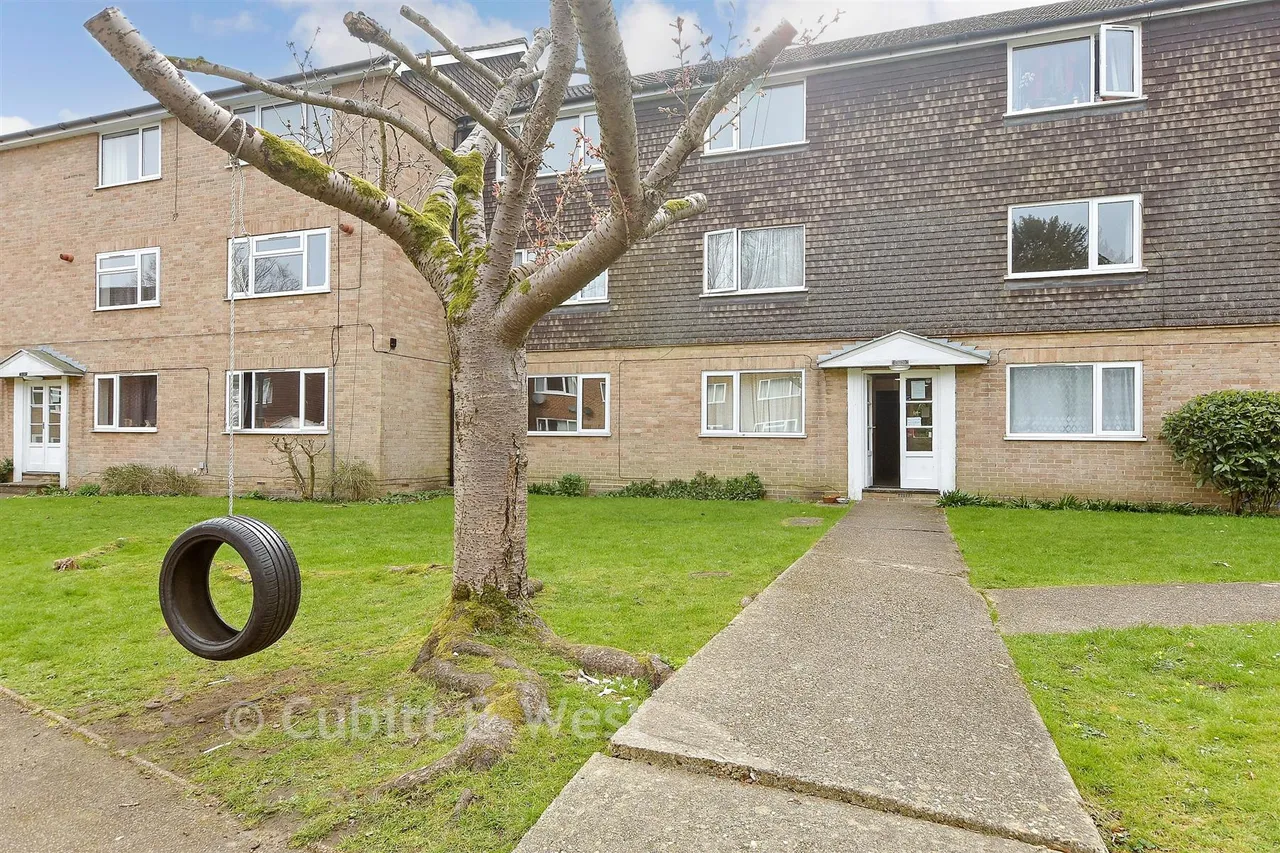 Ridgeway Road, Redhill, RH1, photo 2
