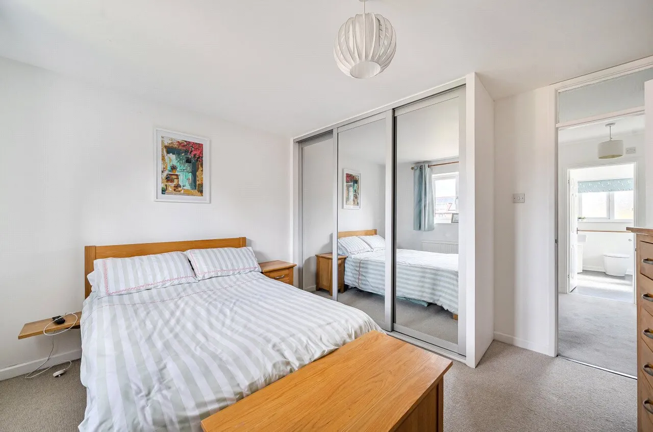Angel Meadows, Odiham, Hook, Hampshire, RG29 1AR, photo 15