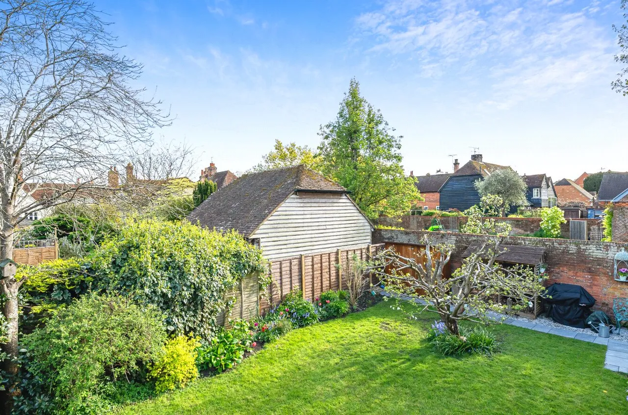 Angel Meadows, Odiham, Hook, Hampshire, RG29 1AR, photo 12