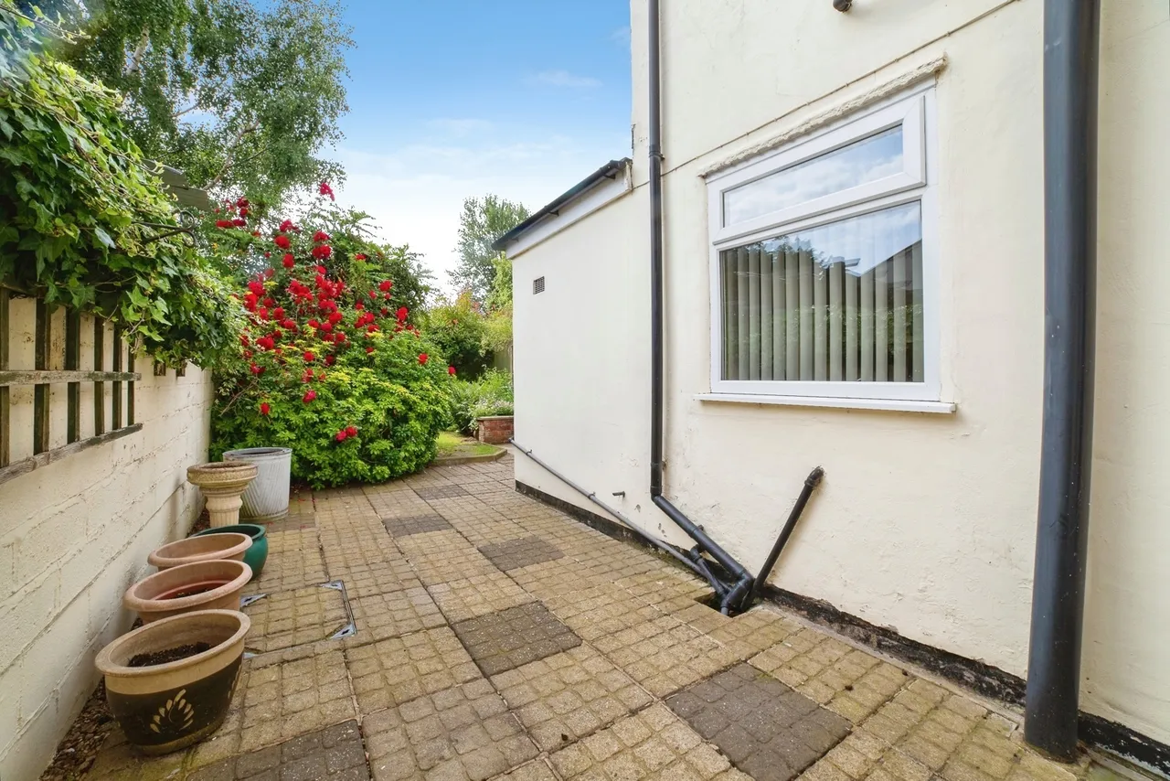 Alfreton Road, SUTTON-IN-ASHFIELD, Nottinghamshire, NG17, photo 15