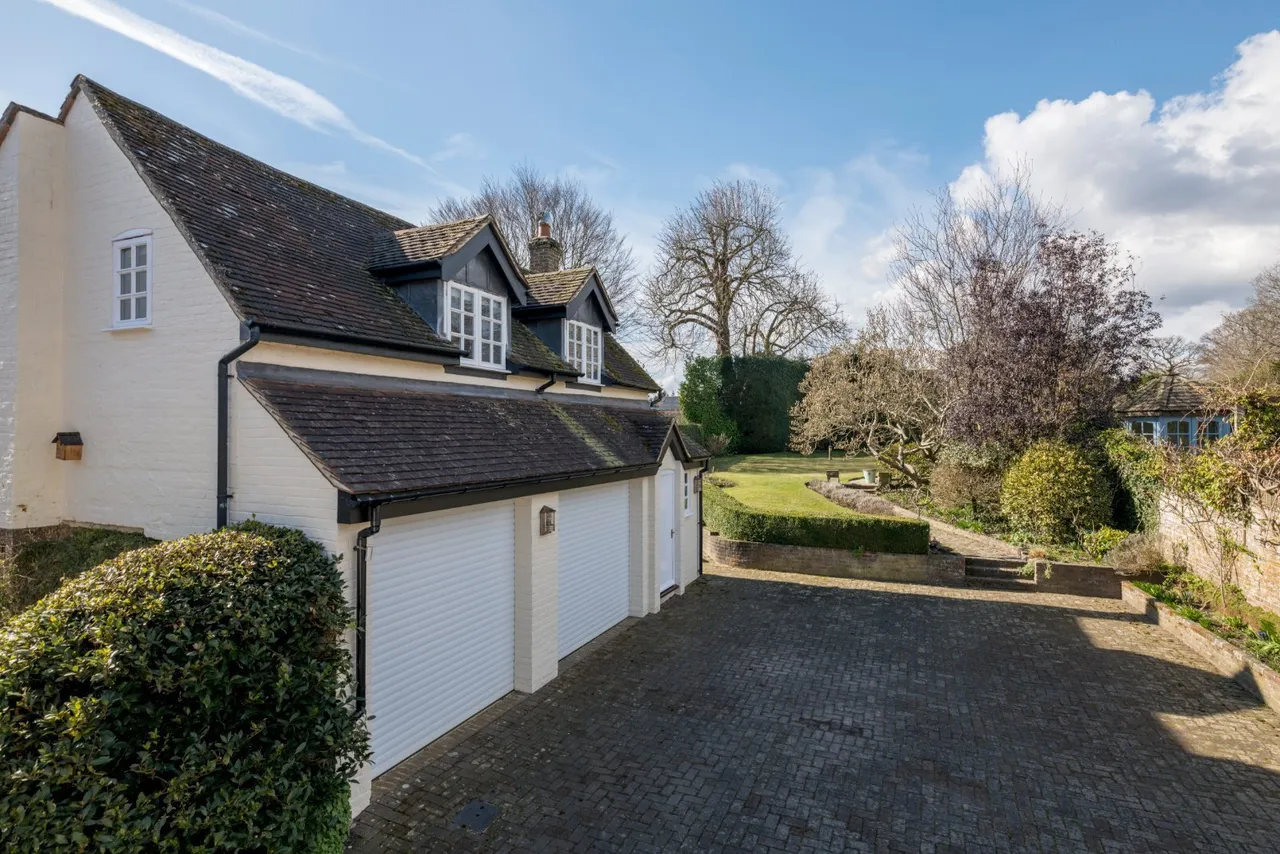 High Street, Lindfield, RH16, photo 21