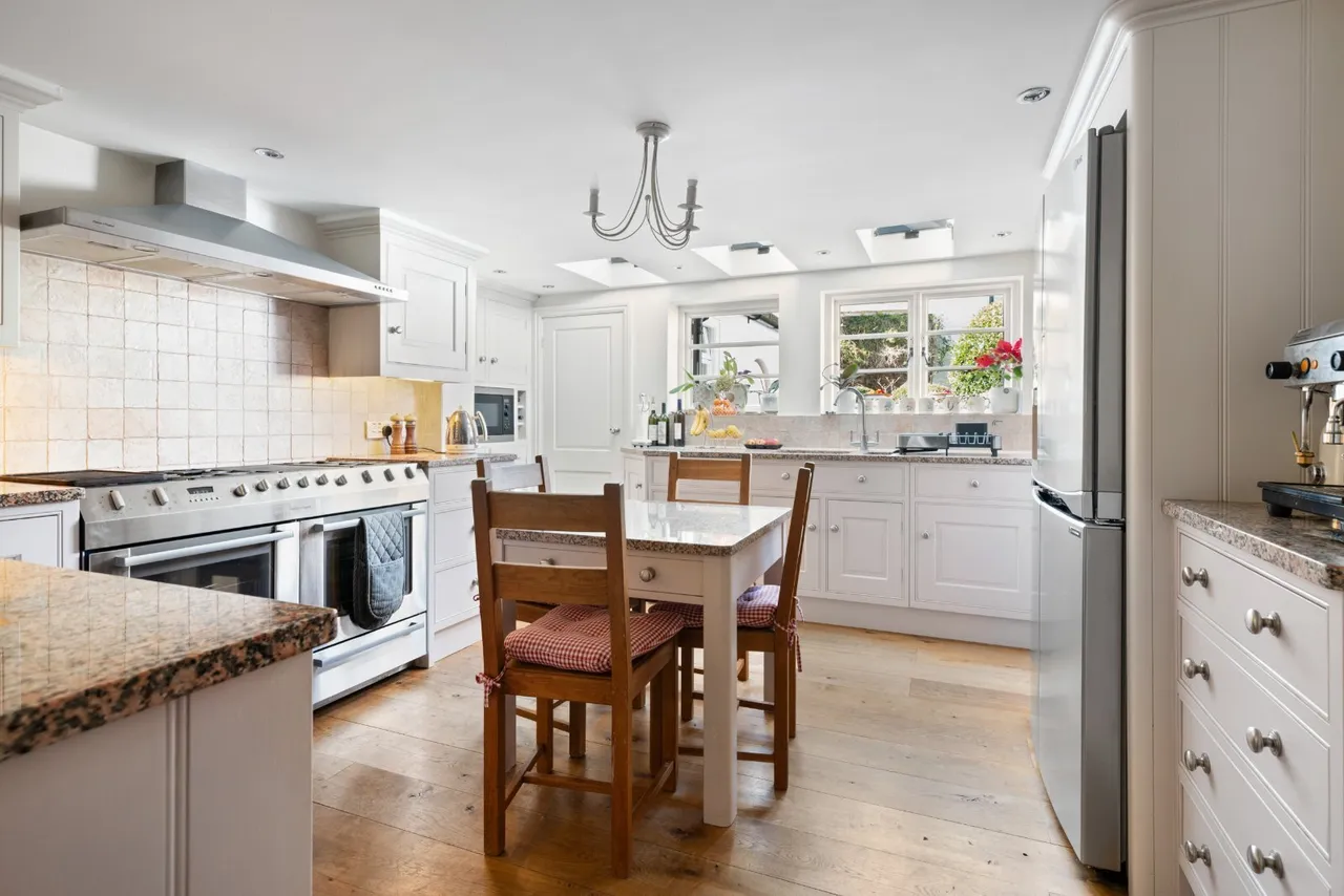 High Street, Lindfield, RH16, photo 11
