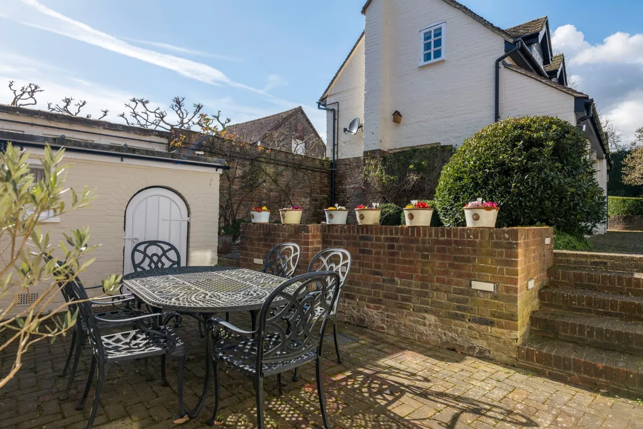 High Street, Lindfield, RH16, photo 22