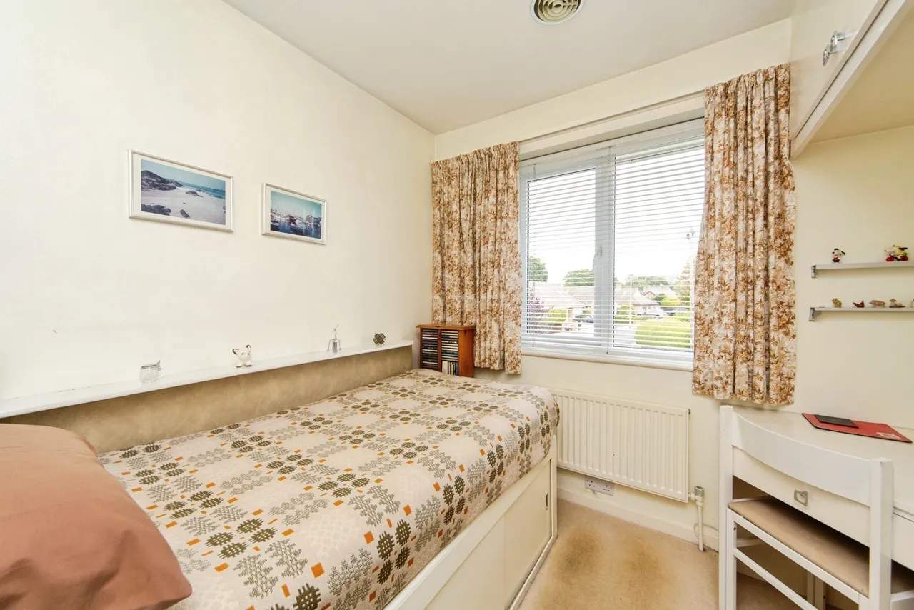 Grenville Crescent, Bromborough, CH63, photo 13