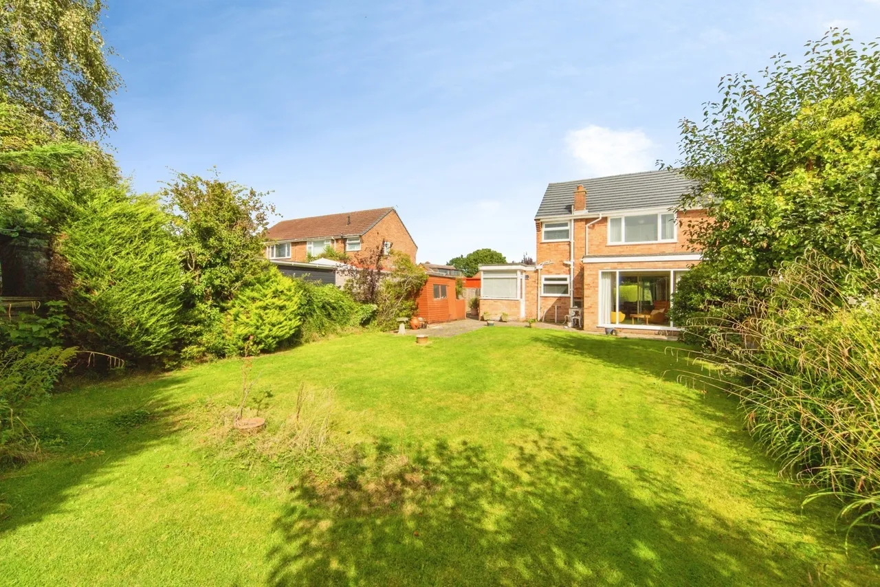 Grenville Crescent, Bromborough, CH63, photo 17