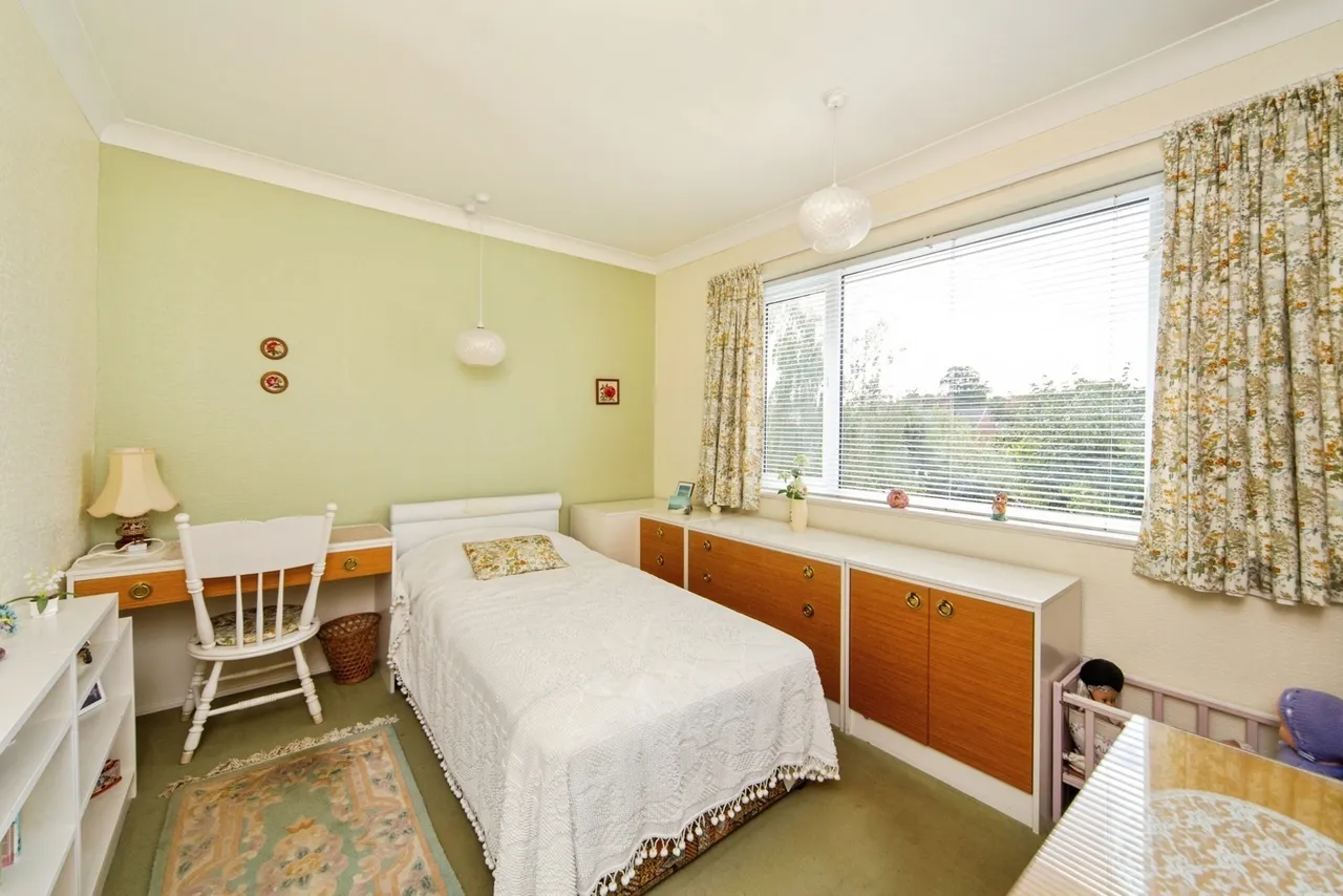 Grenville Crescent, Bromborough, CH63, photo 11