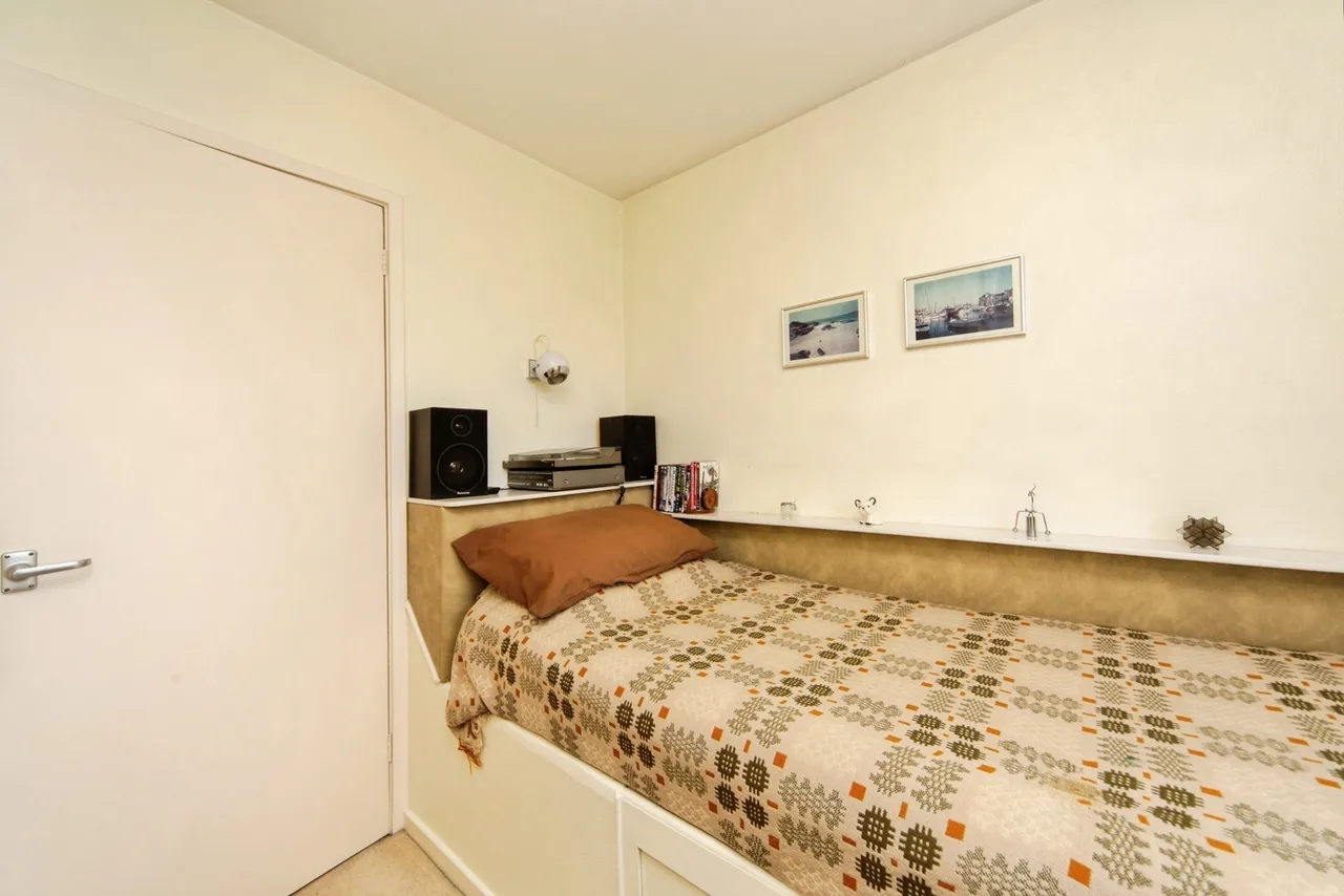 Grenville Crescent, Bromborough, CH63, photo 14