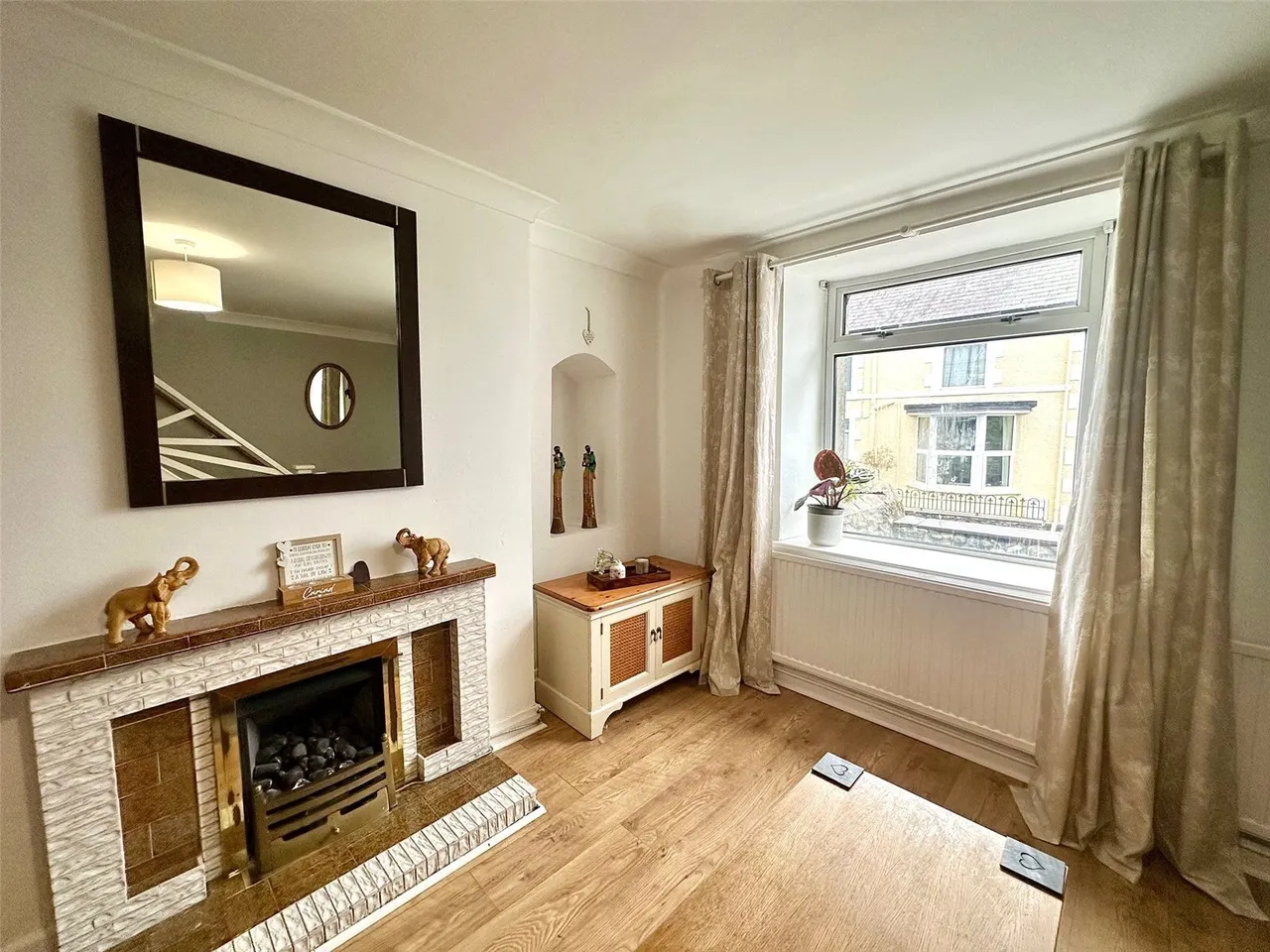 Station Road, Llanrug, LL55, photo 5
