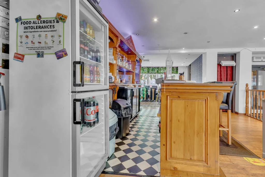 Manchester Road, Rochdale, OL11, photo 5