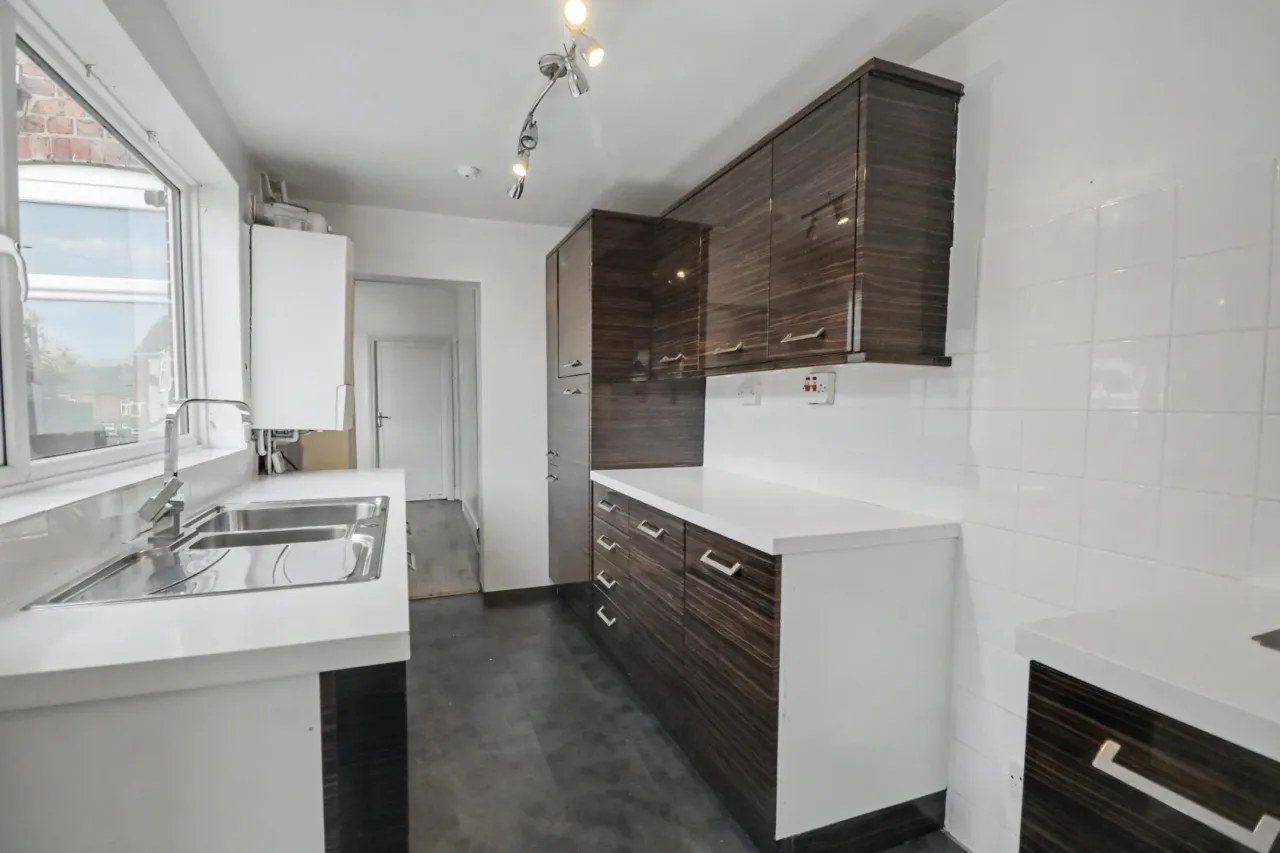 West Terrace, Stoke-On-Trent, photo 9