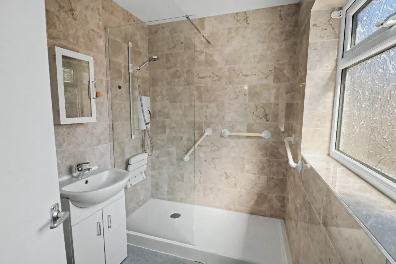 West Terrace, Stoke-On-Trent, photo 10