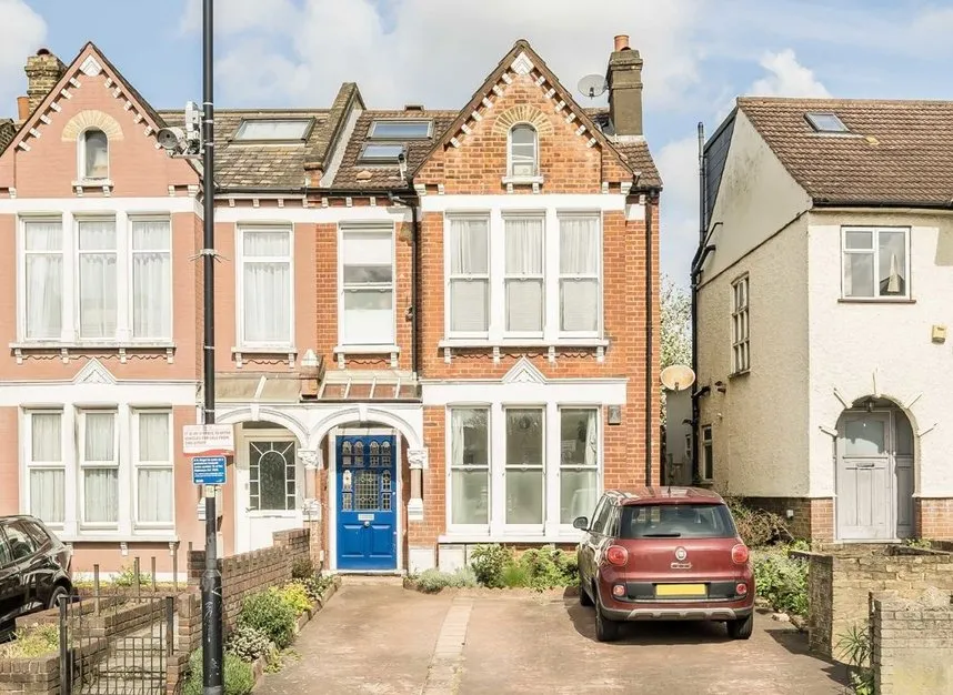 Greyhound Lane, Streatham, SW16, photo 3