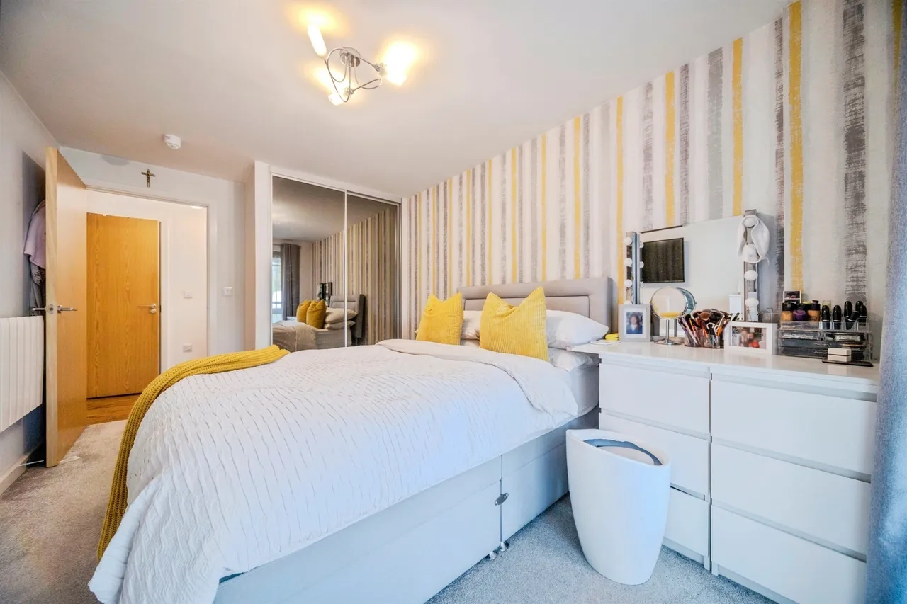 Atlas Way, Oakgrove, Milton Keynes, photo 10