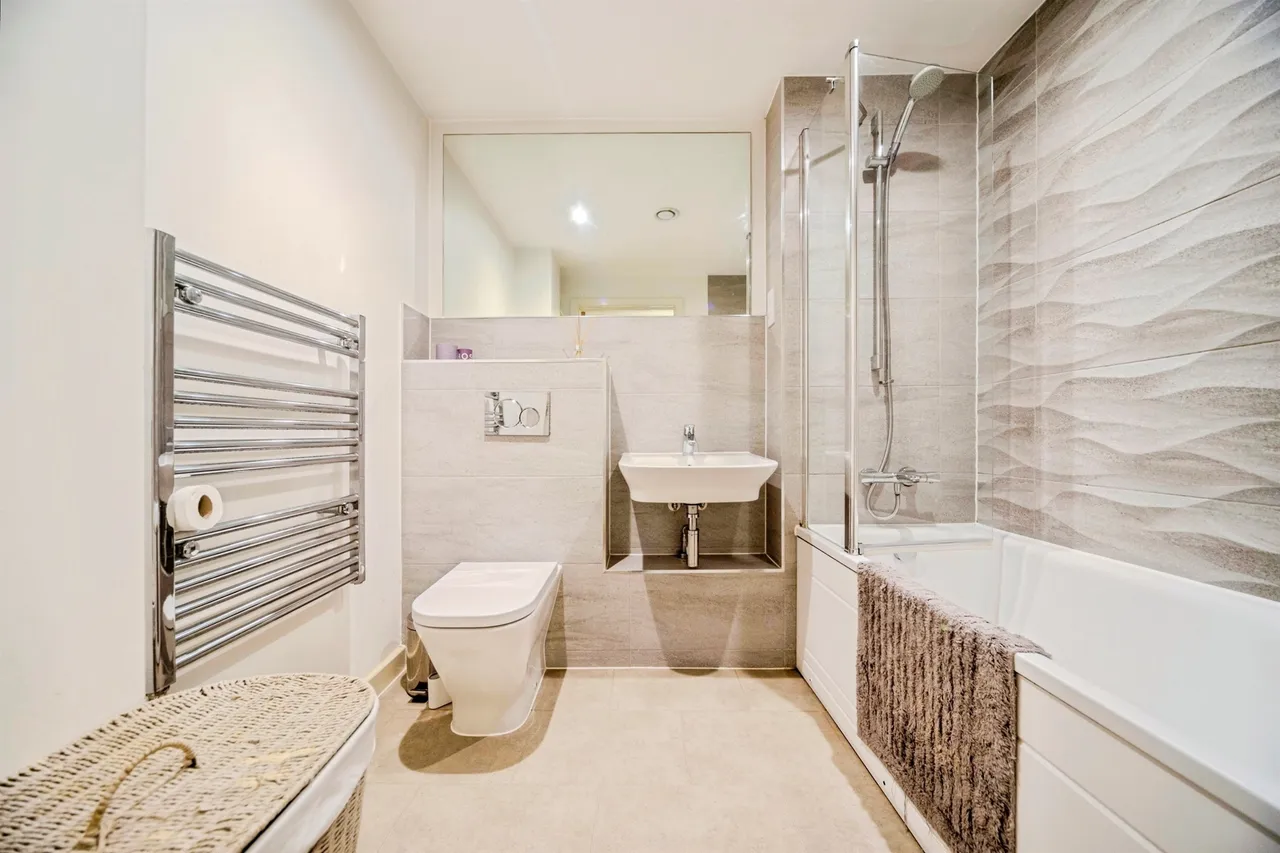 Atlas Way, Oakgrove, Milton Keynes, photo 11