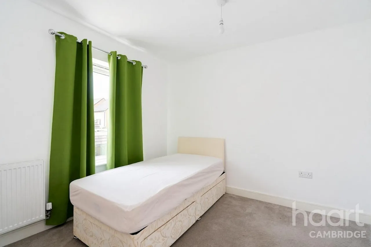 Warren Way, CB24, photo 12