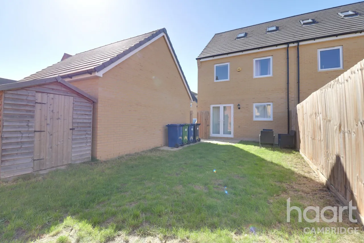 Warren Way, CB24, photo 16