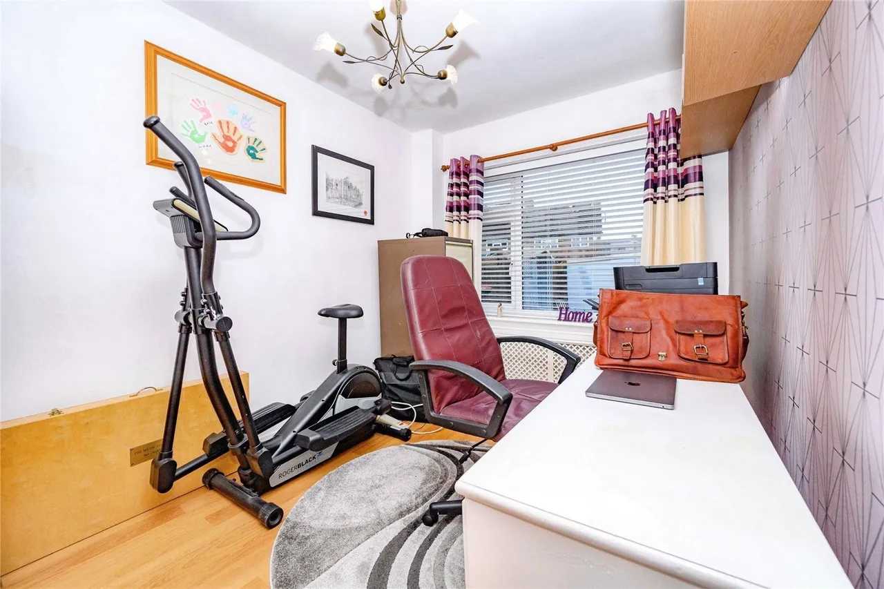 Buckwood Avenue, Dunstable, Bedfordshire, LU5, photo 8