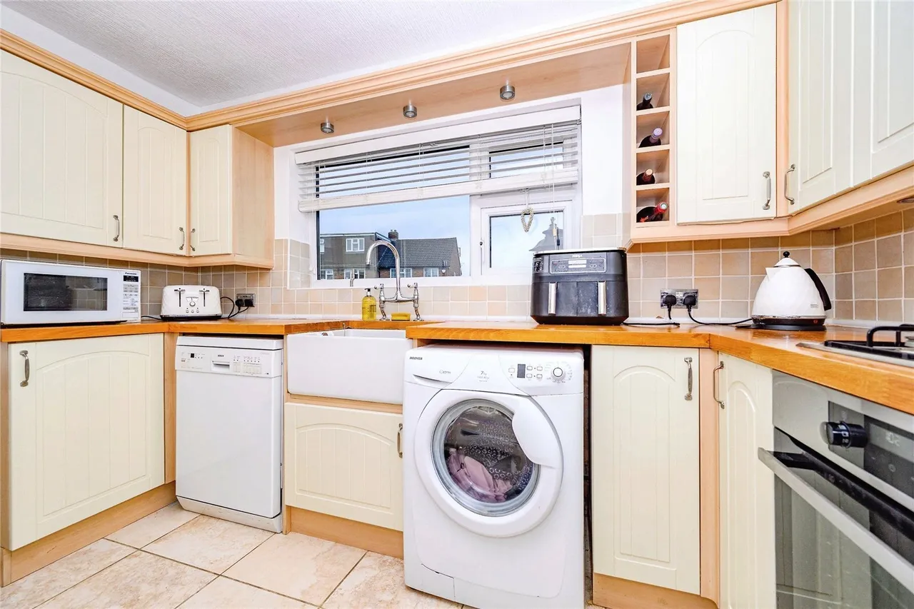 Buckwood Avenue, Dunstable, Bedfordshire, LU5, photo 7