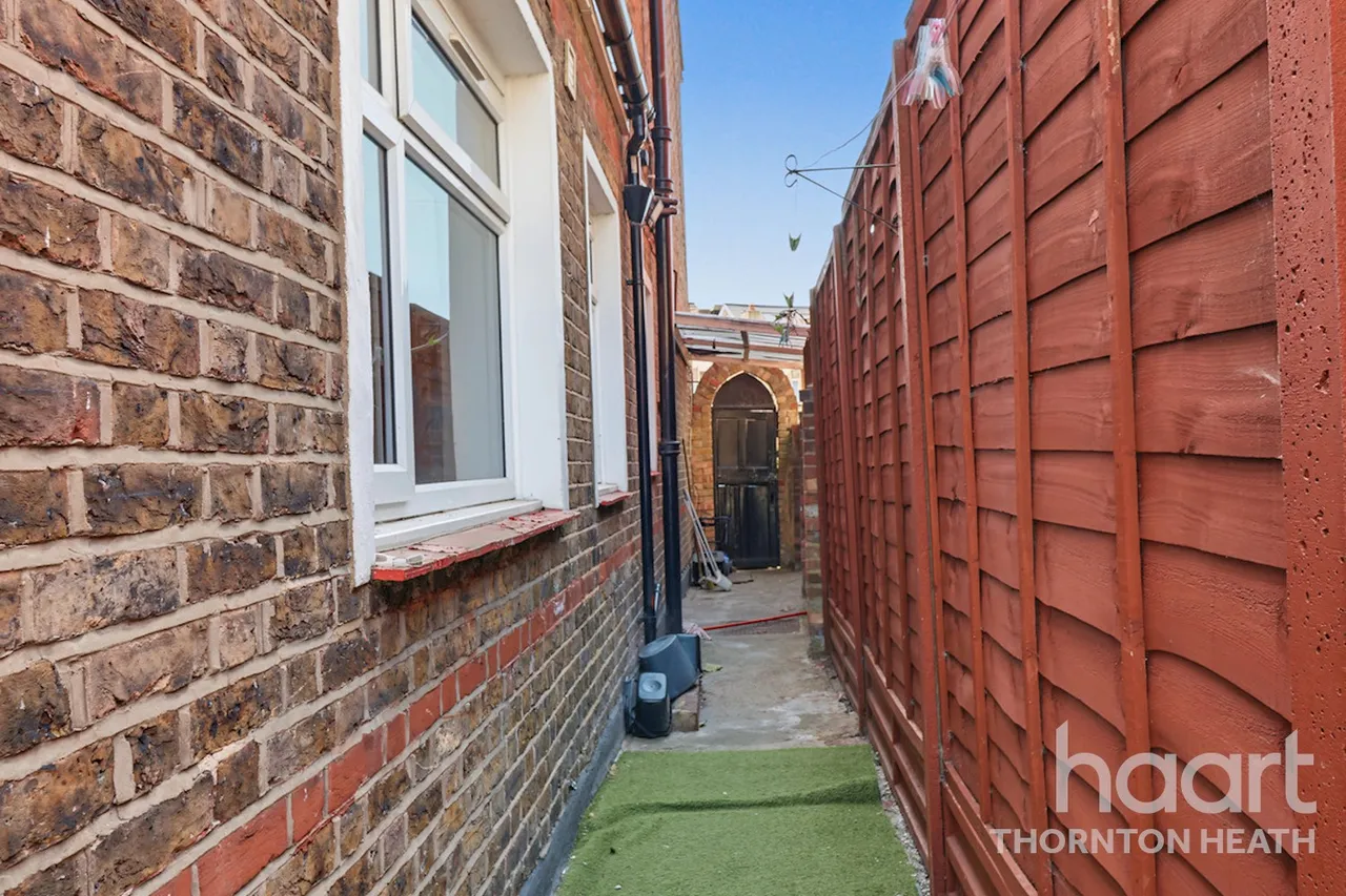 Brook Road, Thornton Heath, CR7, photo 12