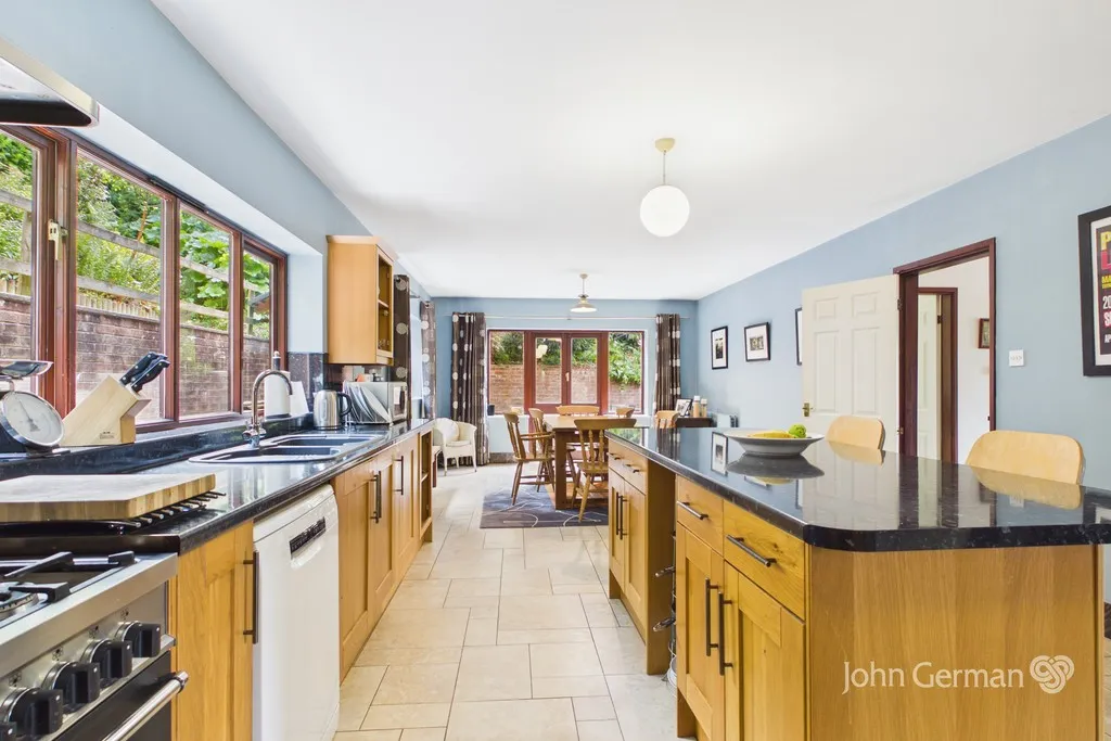 Glen Drive, Alton, photo 9