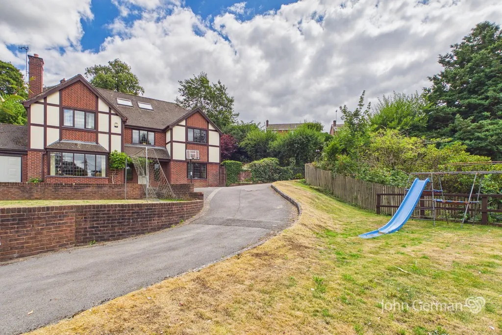 Glen Drive, Alton, photo 35