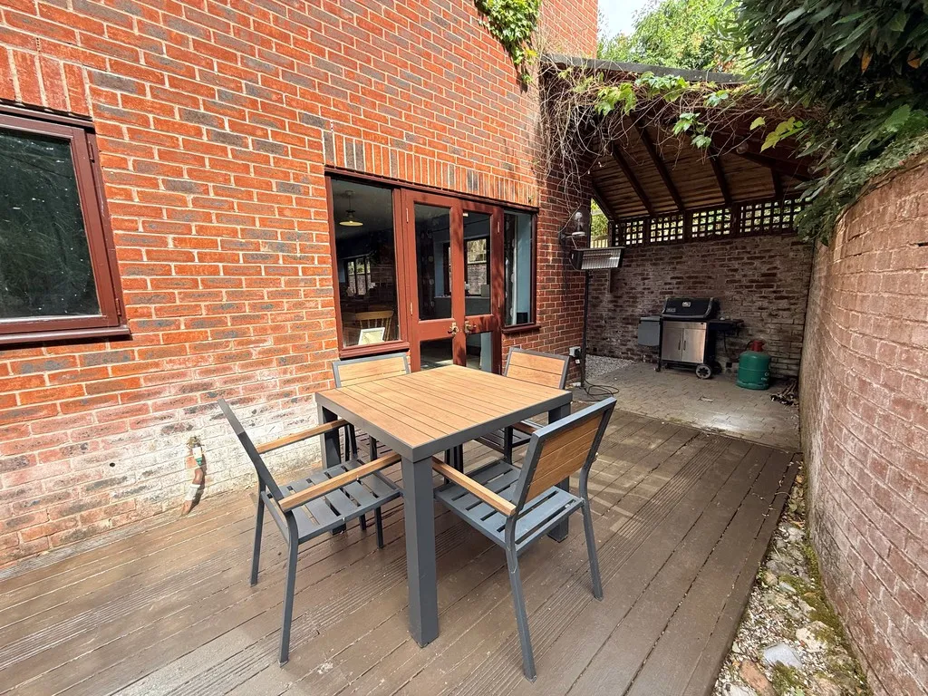 Glen Drive, Alton, photo 33