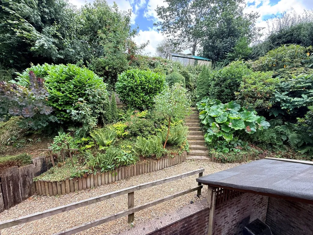 Glen Drive, Alton, photo 31
