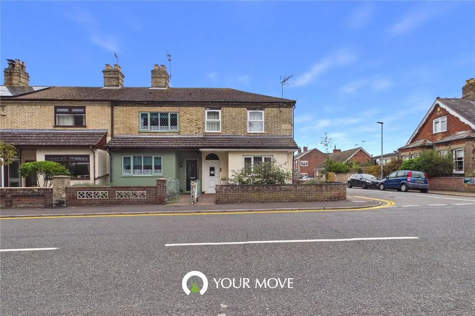 1 bed property to rent — Lowestoft Road, Gorleston, Norfolk, NR31