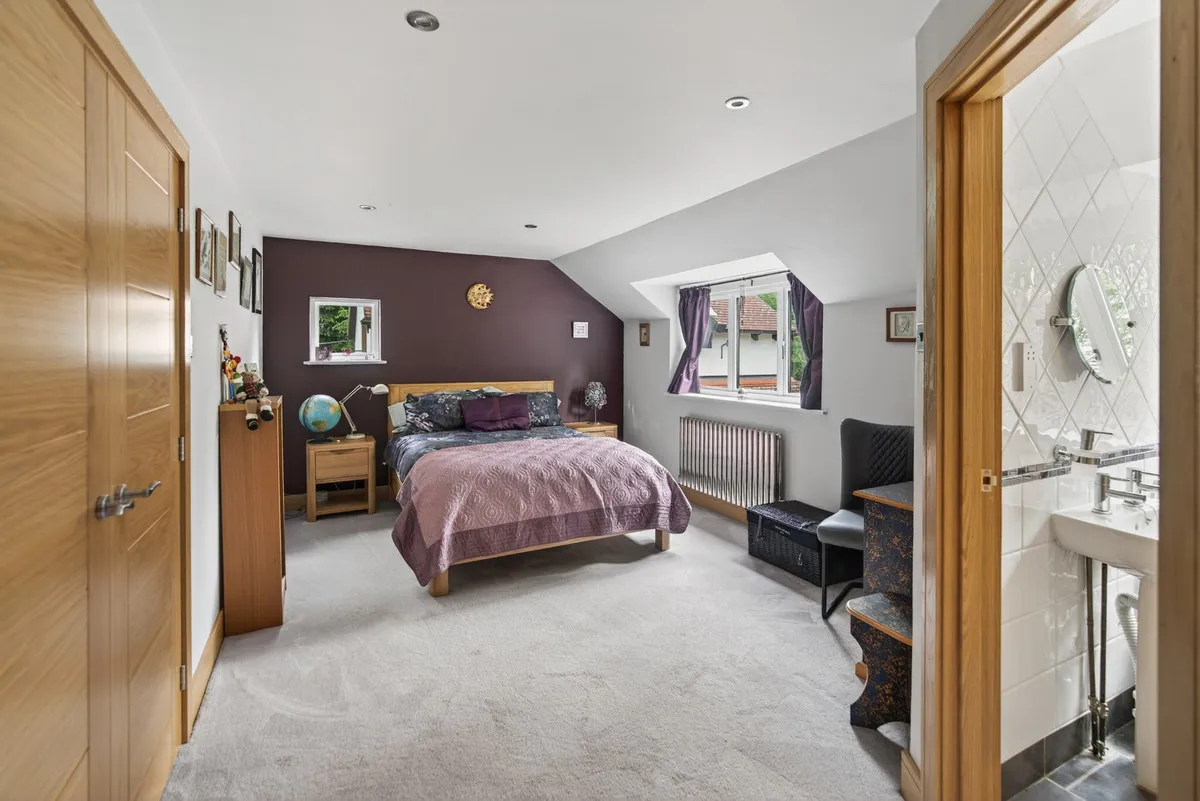 Alconbury, PE28, photo 13