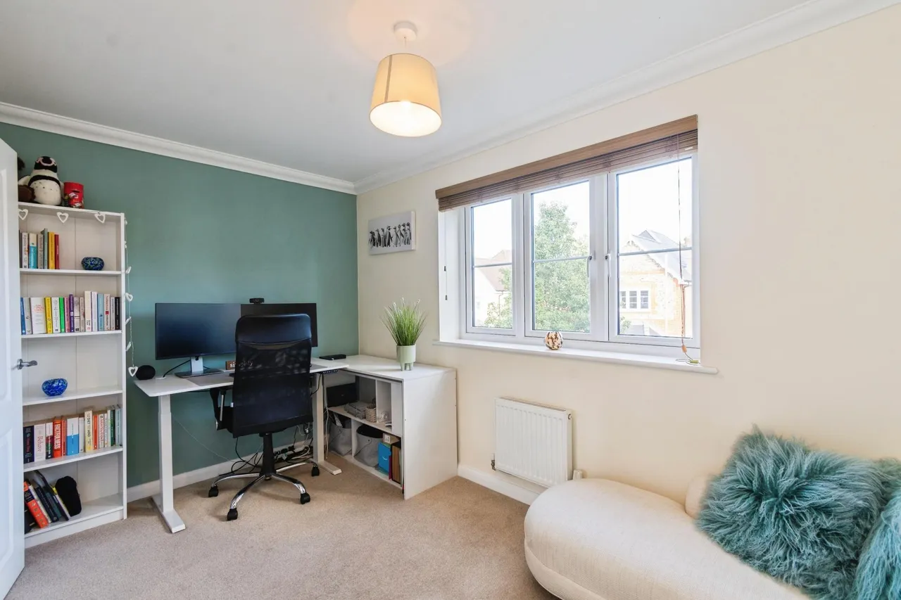 Silent Garden Road, Liphook, GU30, photo 14