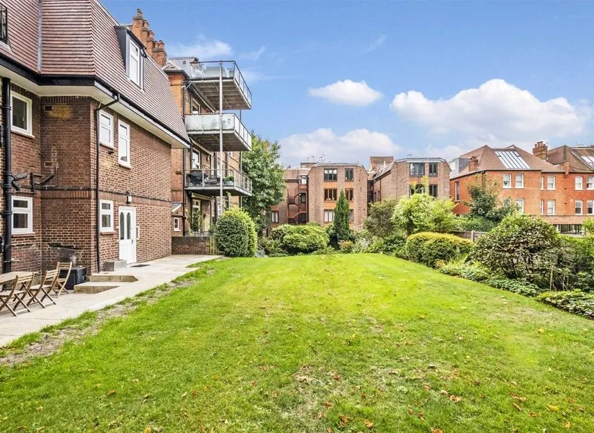 Lyndhurst Gardens, Hampstead, NW3, photo 7