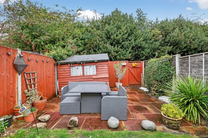 Marlborough Close Hersham, Walton-On-Thames KT12 4QS, photo 19