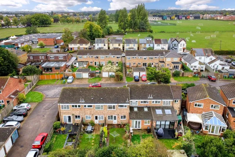 Marlborough Close Hersham, Walton-On-Thames KT12 4QS, photo 20