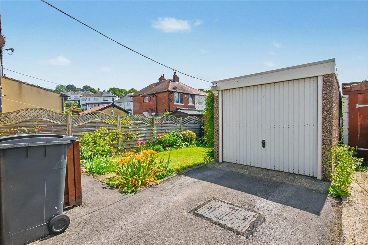 Nursery Road, Guiseley, LS20, photo 24