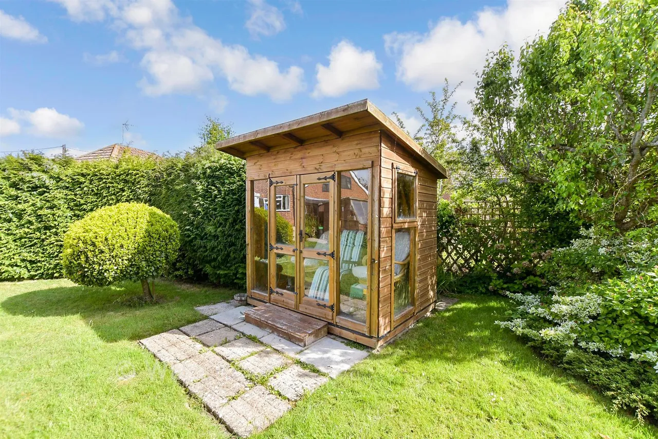 St. Andrew's Road, Littlestone, TN28, photo 8