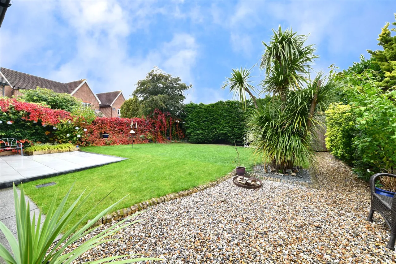 Serpentine Close, Stevenage, Herts, SG1 6AR, photo 33