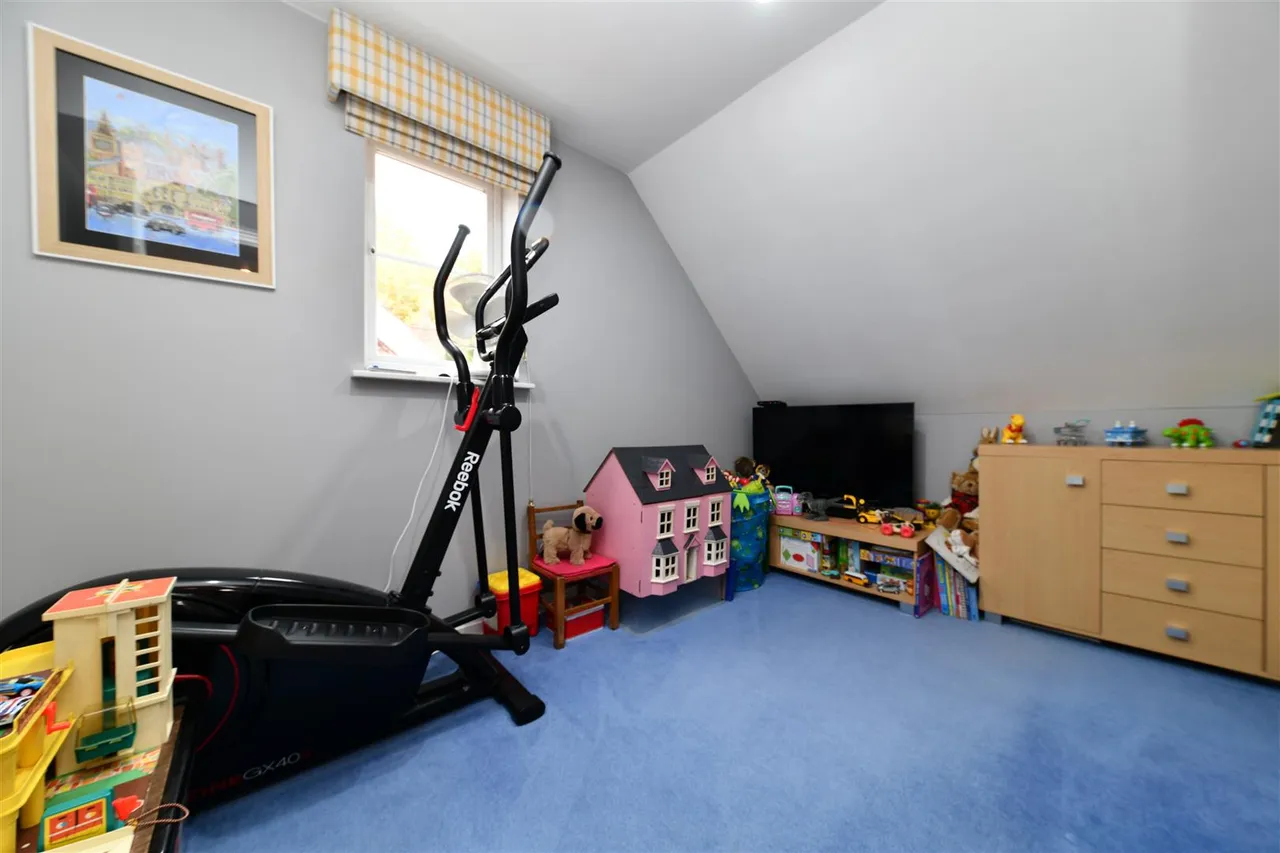 Serpentine Close, Stevenage, Herts, SG1 6AR, photo 31