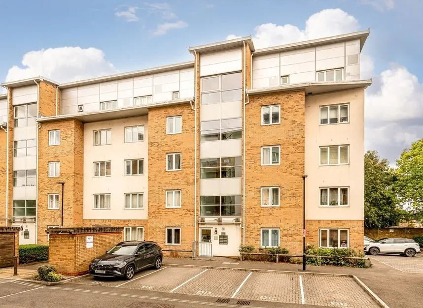 2 bed flat to rent — Primrose Place, Isleworth, TW7