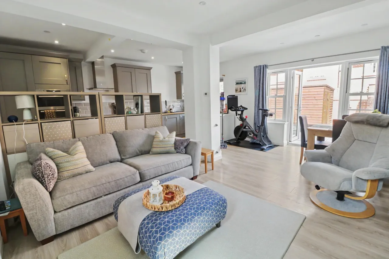 Stoke Road, Thorndon, photo 12