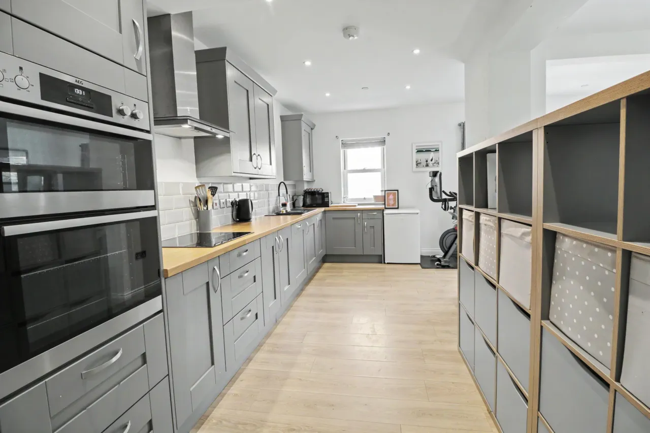 Stoke Road, Thorndon, photo 11