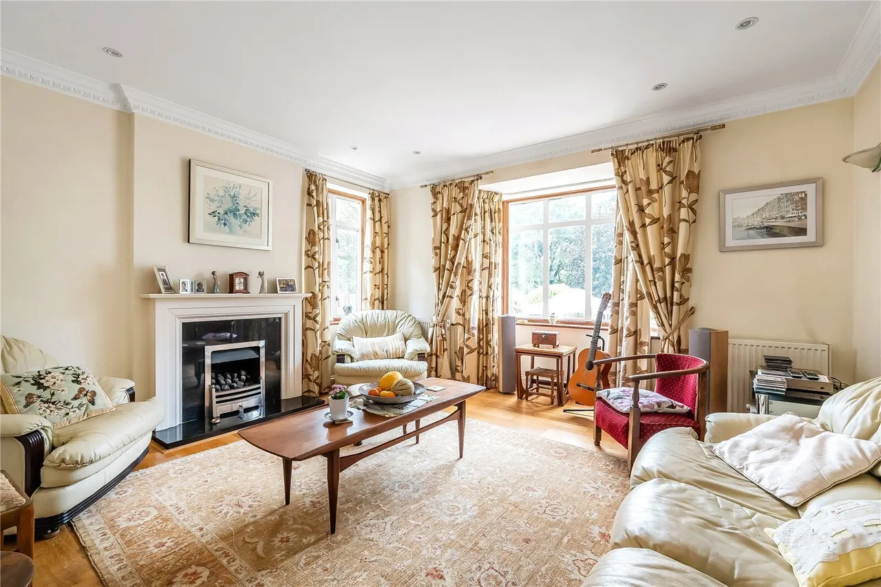Waterlow Road, Reigate, RH2, photo 2