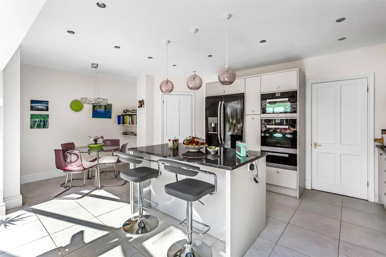 Grenehurst Park, Capel, RH5, photo 3